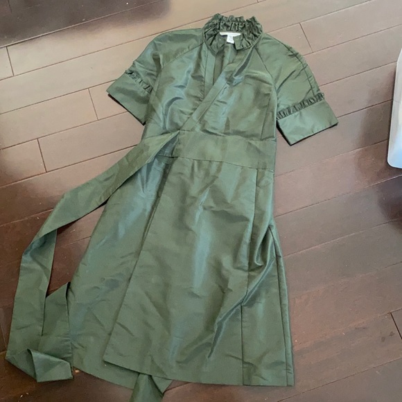 Diane Von Furstenberg wrap silk dress - Picture 1 of 6